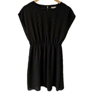 Everly Black Sleeveless Mini Dress Size small